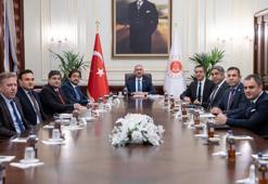 Bakan Gül, TBB Başkanı Erinç Sağkan'ı kabul etti