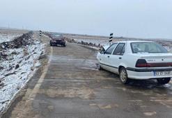 Otomobiller çarpıştı: 1'i bebek, 2'si çocuk 10 yaralı