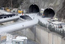 Zigana Tünelinde ışığa 90 metre kaldı! İki şehir arasında mesafe 40 dakikaya düşecek