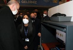 Cumhurbaşkanı Erdoğan, ASELSAN'ın yerli ARIN X-ray bagaj kontrol cihazını inceledi
