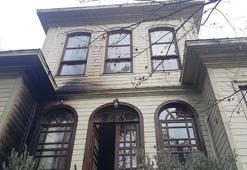 Bebek’teki tarihi köşkte yangın! 'Korktuk, çığlık kıyamet vardı'