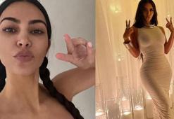 Kim Kardashian ve ailesi Noel'i evde kutladı!