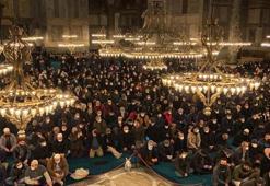 Ayasofya Camii yılın ilk sabah namazında doldu taştı