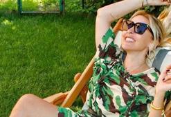 Hadise'den sevgilisi ile romantik yeni yıl pozu!