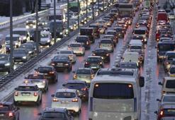 Ehliyeti ve arabası olan milyonları ilgilendiriyor! Fiyatlar yükseldi! Trafik cezaları...