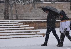 Okullar tatil edildi! Kar yağışı sonrası valiliklerden son dakika kararı