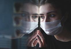 Koronavirüs salgınında alarma geçildi! Ülkenin yarısı risk altında...