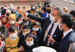 Bakan Özer'den İl Milli Eğitim Müdürü ve okul müdürüne tepki