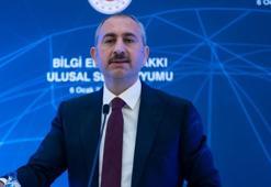 Bakan Gül'den Özgür Özel'e 'Kur'an kursu' tepkisi: 'Eski Türkiye özlemi içinde'