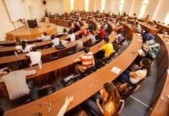 Üniversitelerle ilgili flaş uzaktan eğitim açıklaması! YÖK Başkanı Özvar kararı resmen açıkladı