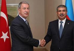 Bakan Akar, Azerbaycanlı mevkidaşı ile görüştü