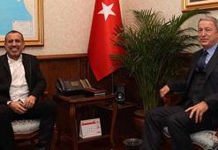 Bakan Akar, Mehmetçik Vakfı'na 150 bin TL bağışlayan Haluk Levent'i kabul etti