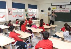 Öğretmenlerin hem maaşları hem de ikramiyeleri artacak, en az 1.000 TL...