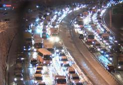 Özel araç yasağı var mı? Özel araçların trafiğe çıkması yasak mı?