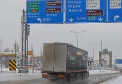 Aksaray- Ankara kara yolu 16 saat sonra ulaşıma açıldı