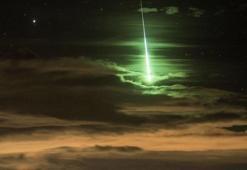İstanbul’a meteor mu düştü? Yeşil ışık saçan göktaşı nereye düştü, meteor düşmesi nedir?