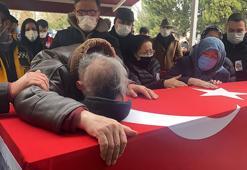 Şehit babası tabut başında oğlundan helallik istedi