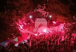 Samsun'da Atatürk Anıtı'na saldırıda yeni gelişme! Nöbet başladı, binlerce vatandaş meydanda...