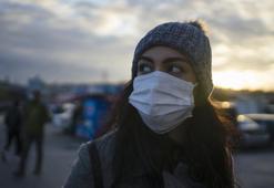 Kaldırımda virüs bulaşır mı? Açık havada maske kullanmalı mı?