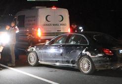 Lüks aracı uzun namlulu tüfekle taradılar! Valilik açıklama yaptı: 2 kişi hayatını kaybetti