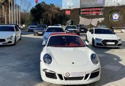 Emniyet müdürlüğünün bahçesi galeriye döndü! Lüks otomobil kaçakçılığı operasyonu...