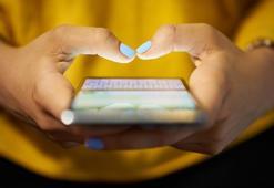 Yöneticisinin telefonunu eskort sitelerinde paylaştı! İşten çıkarılan kadının akılalmaz intikamı