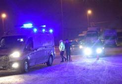 Konya'da kar nedeniyle komşu illerle kara yolu bağlantısı kesildi