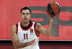 Dün akşam Anadolu Efes'i devirdi ülkesinde kahraman ilan edildi