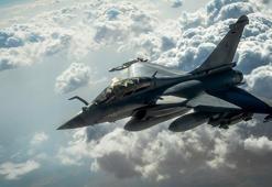 Endonezya, Fransa’dan 42 Rafale savaş uçağı sipariş etti
