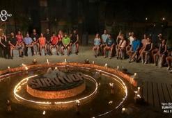 Survivor'da sürgün adasına kim gitti, Survivor'da eleme adayı kim oldu, işte dokunulmazlığı kazanan takım! Acun Ilıcalı açıkladı, şok hakaret sözleri...