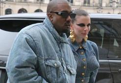 Kanye West'ten ayrılan Julia Fox podyumda tüm dikkatleri üzerinde topladı!