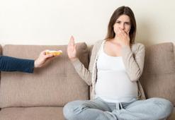 Hamilelikte kaçınmanız gereken 5 önemli beslenme hatası!