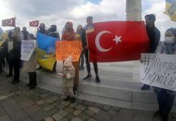 İzmir'de yaşayan Ukraynalılardan 'Savaşa hayır' eylemi