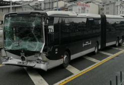 Esenyurt'ta metrobüs kazası; 7 yolcu yaralandı