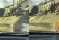 Rus zırhlı aracına molotof atan Ukraynalı kendini yaktı!