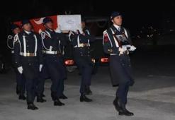 Şehit Uzman Çavuş Sunal, Hakkari’den törenle memleketi Van’a uğurlandı