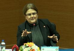 Bakan Yanık, öğrencilerle bir araya geldi