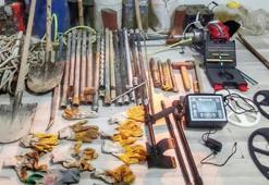 Kars'ta defineciler suçüstü yakalandı