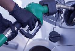 Petrol fiyatları rekor kırdı! Böylesi ilk kez oldu! Benzin ve motorine yeni zam yolda