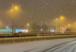 İstanbul'da son dakika kararları! Valilik tedbirleri resmen duyurdu, İstanbul'da okullar tatil! Otogar, üniversiteler ve motokuryeler...