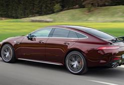 Mercedes-AMG GT  4.9 milyon TL'ye geldi!