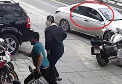 Arkadaşlık teklifini kabul etmeyen kızın sevgilisine silahlı saldırı düzenledi