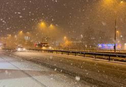 Çok kuvvetli kar sağanakları başlıyor! Meteoroloji son dakika açıkladı! Turuncu alarm verildi, İstanbul için flaş uyarı...