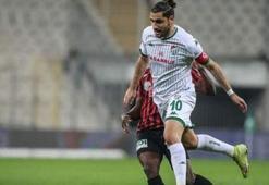 Sosyal medyadan duyurdu! 'Futbolu bıraktım'