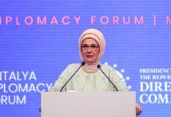 Emine Erdoğan: Savaşlar tabiata da büyük zarar veriyor