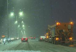 İstanbul kara teslim! Hayat durdu, peş peşe iptal edildi, araçlarını bırakıp kaçtılar