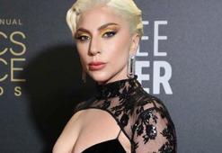 Lady Gaga seçtiği elbiseyle geceye damga vurdu!