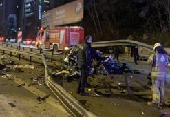 Lüks araç paramparça oldu! Sürücü camdan fırlayarak havada takla attı