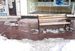 Başına buz kütlesi düştü! 1 haftadır yoğun bakımda