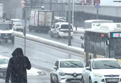 Basın Ekspres Yolu'nda kar etkisini göstermeye başladı